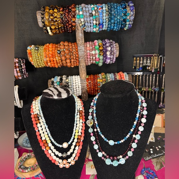 808. MYSTERY BOX HAWAIIAN STYLE Hawaii made Hawaii designed.  From the islands - Picture 3 of 14